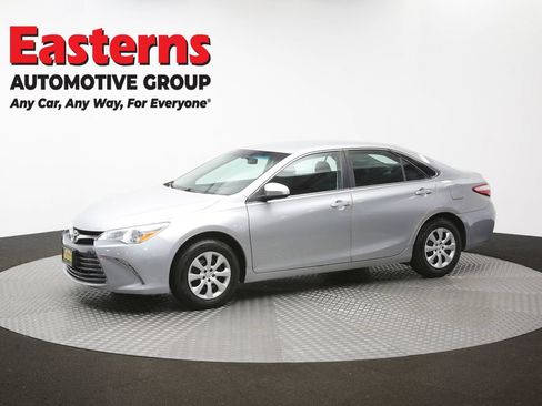 Used 2017 Toyota Camry LE FWD image 56
