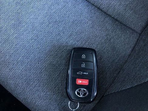 Used 2025 Toyota Camry LE image 32