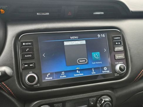 Used 2024 Nissan Kicks SR w/ SR Premium Package FWD image 23