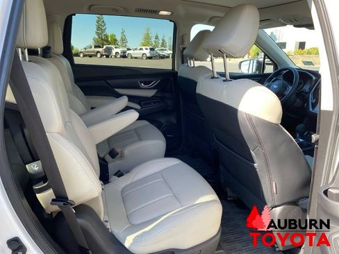 Used 2025 Subaru Ascent Limited AWD/4WD image 20