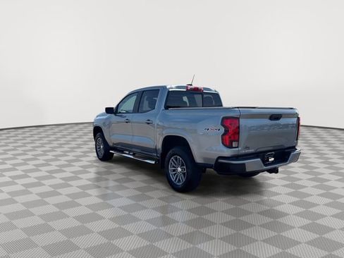 Certified 2024 Chevrolet Colorado LT w/ LT Convenience Package II AWD/4WD image 8