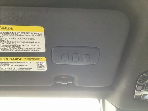 Used 2025 Alfa Romeo Tonale w/ Premium Package image 20