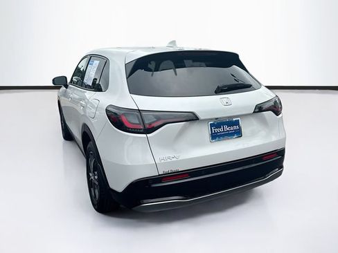 Certified 2025 Honda HR-V EX-L image 6