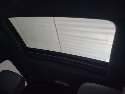 Used 2025 Chevrolet Colorado Z71 w/ Technology Package image 11