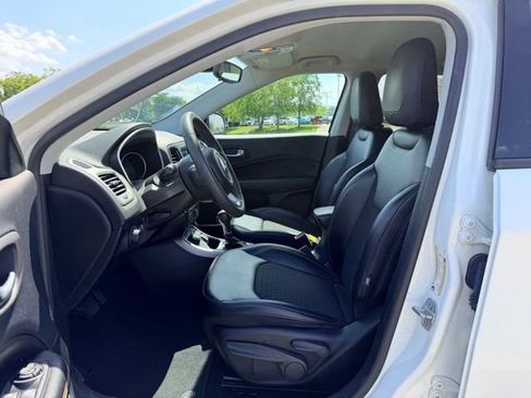 Used 2021 Jeep Compass Latitude AWD/4WD image 7