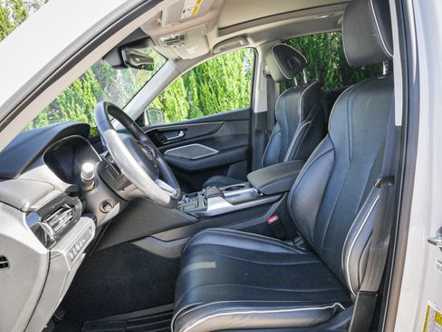 Used 2024 Acura MDX SH-AWD w/ Advance Package image 16