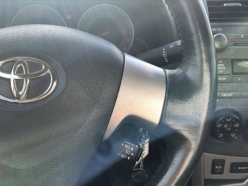 Used 2010 Toyota Corolla S image 8