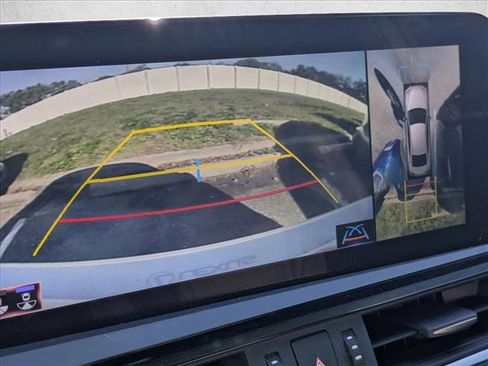 Used 2022 Lexus ES 300h Ultra Luxury image 9