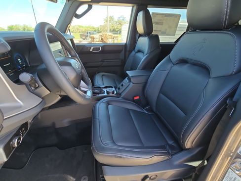 New 2026 Ford Bronco Outer Banks image 21