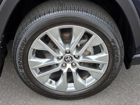 Used 2023 Toyota RAV4 XLE Premium AWD/4WD image 9