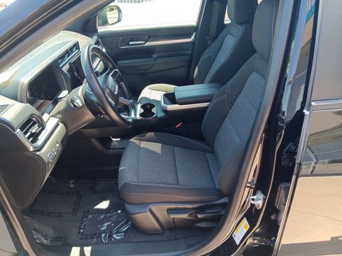 Used 2025 GMC Terrain Elevation AWD/4WD image 9