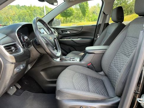 Used 2021 Chevrolet Equinox LT AWD/4WD image 3