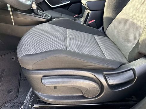 Used 2022 Kia Soul LX w/ Technology Package FWD image 17