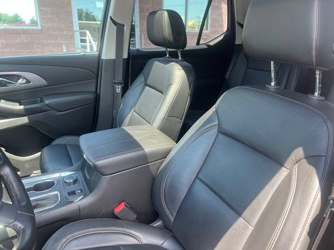 Used 2019 Chevrolet Traverse LT w/ LT Premium Package AWD/4WD image 11