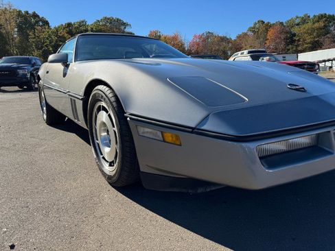 Used 1986 Chevrolet Corvette Coupe image 12