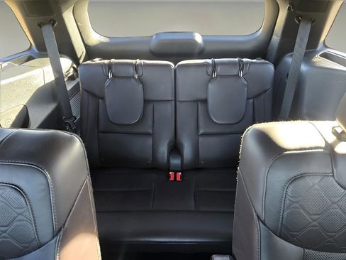 Used 2025 Ford Explorer Platinum w/ LUX Leather Package image 27