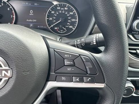 Certified 2025 Nissan Altima 2.5 SV FWD image 27