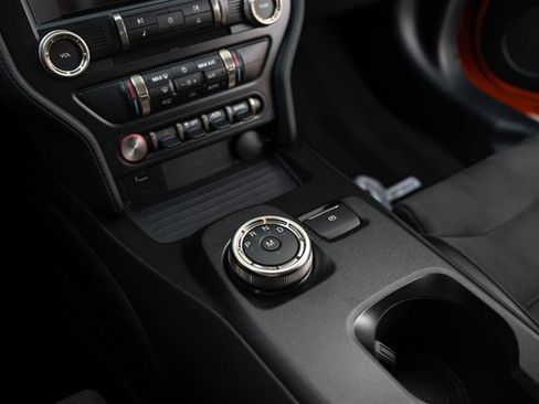 Used 2020 Ford Mustang Shelby GT500 w/ Technology Package image 30