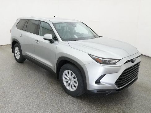 New 2026 Toyota Grand Highlander XLE image 13