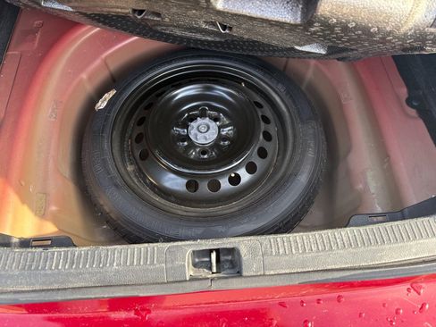 Used 2018 Toyota Camry SE image 24