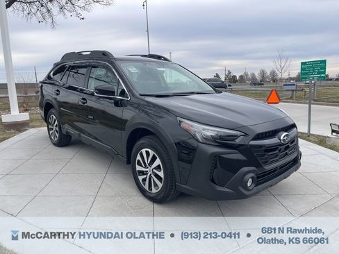 Used 2025 Subaru Outback Premium w/ Popular Package #1A image 7