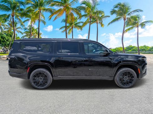 New 2026 Jeep Grand Wagoneer L Limited AWD/4WD image 2
