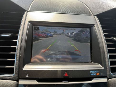Used 2019 Ford Taurus Limited FWD image 16