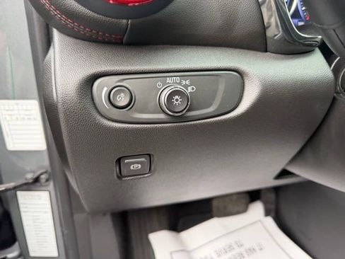 Certified 2025 Chevrolet Blazer RS image 19