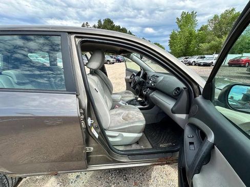 Used 2010 Toyota RAV4 4WD image 29