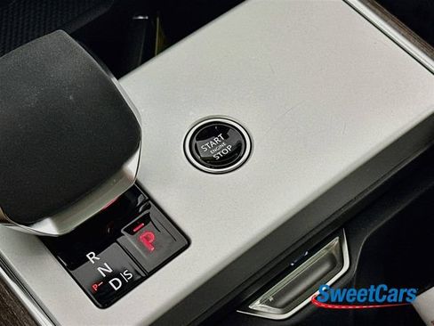 Used 2025 Land Rover Range Rover SE AWD/4WD image 30