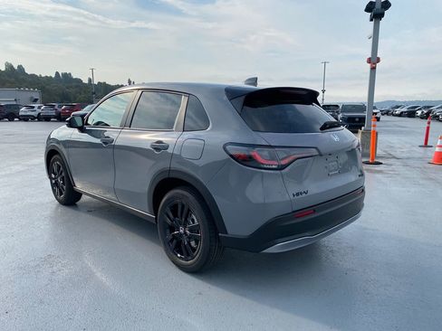 New 2026 Honda HR-V Sport image 9