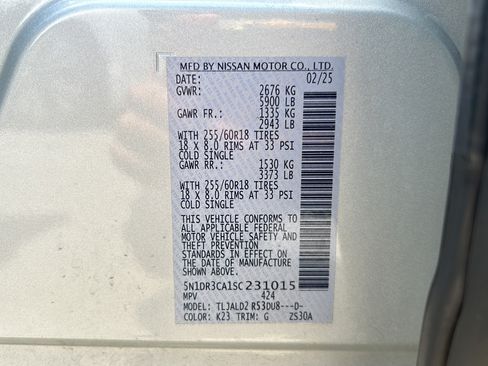 Used 2025 Nissan Pathfinder SL FWD image 32