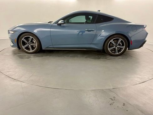 Used 2024 Ford Mustang Premium image 5