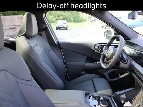 Certified 2025 BMW X3 xDrive30i w/ Premium Package image 12