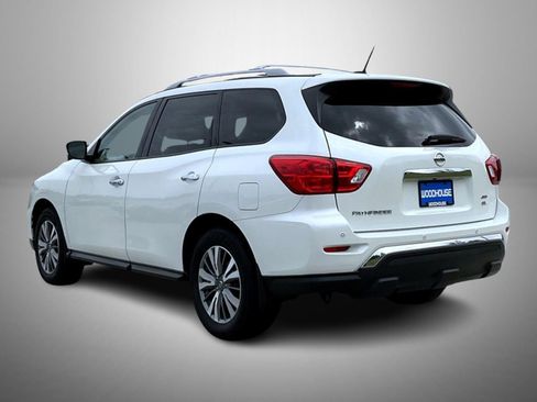 Used 2018 Nissan Pathfinder SL AWD/4WD image 7