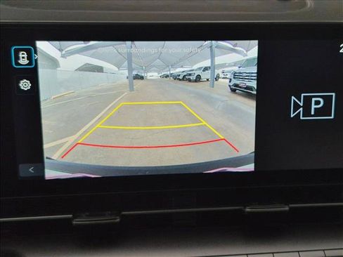 Used 2025 Hyundai Kona SEL FWD image 13