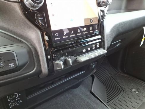 New 2026 RAM 2500 Tradesman image 28