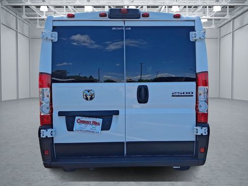 Used 2025 RAM ProMaster 2500 w/ U-Haul Equipment Group FWD image 4