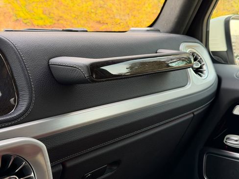 Used 2021 Mercedes-Benz G 63 AMG 4MATIC w/ Seat Comfort Package image 30