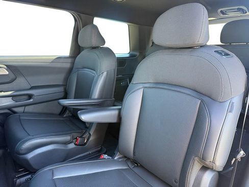 New 2027 Kia Telluride S image 14