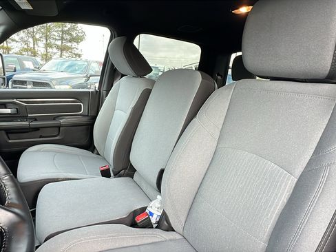 Used 2024 RAM 2500 Big Horn w/ Bed Utility Group image 18