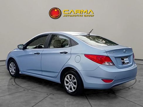 Used 2012 Hyundai Accent GLS image 3