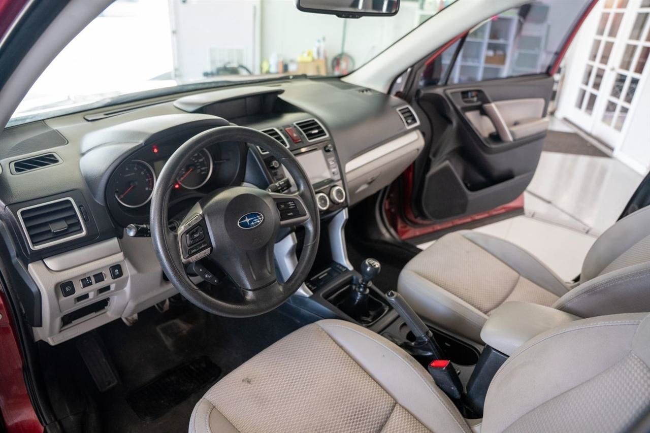 Used 2016 Subaru Forester 2.5i Premium AWD/4WD image 12