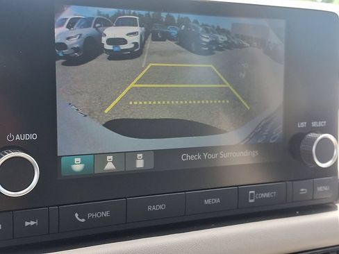 Used 2023 Honda HR-V LX image 18