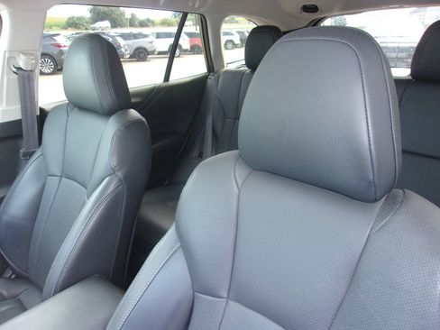 Used 2024 Subaru Outback Limited AWD/4WD image 12