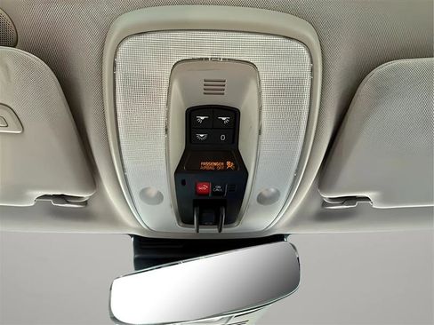 Used 2018 Volvo S60 T5 Inscription Platinum image 22