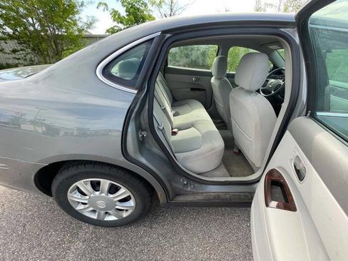 Used 2008 Buick LaCrosse CX FWD image 29