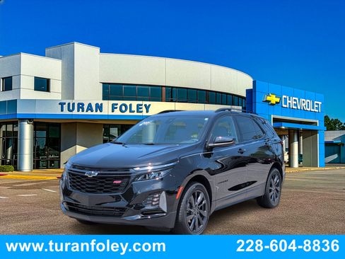 Certified 2024 Chevrolet Equinox RS FWD image 1