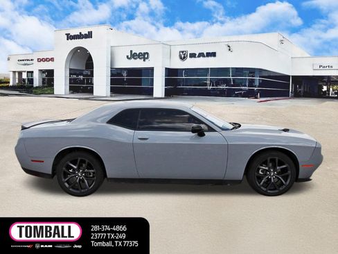Used 2021 Dodge Challenger SXT w/ Blacktop Package RWD image 8