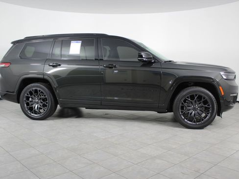 Used 2024 Jeep Grand Cherokee L Summit w/ Advanced Protech Group IV image 8